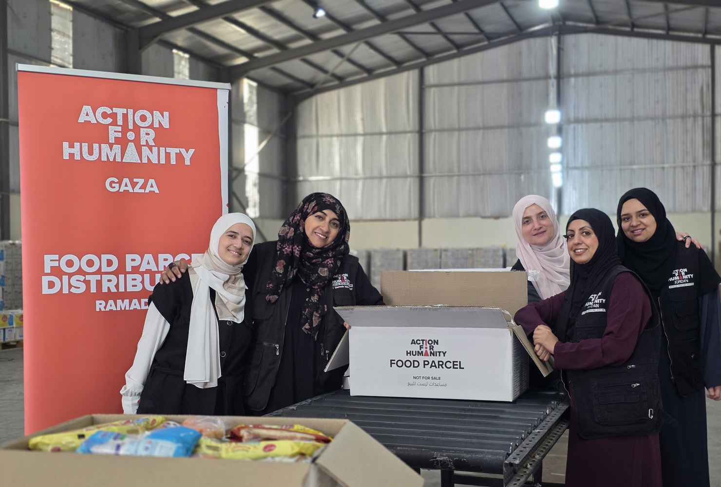 Preparing food aid for Gaza in Jordan