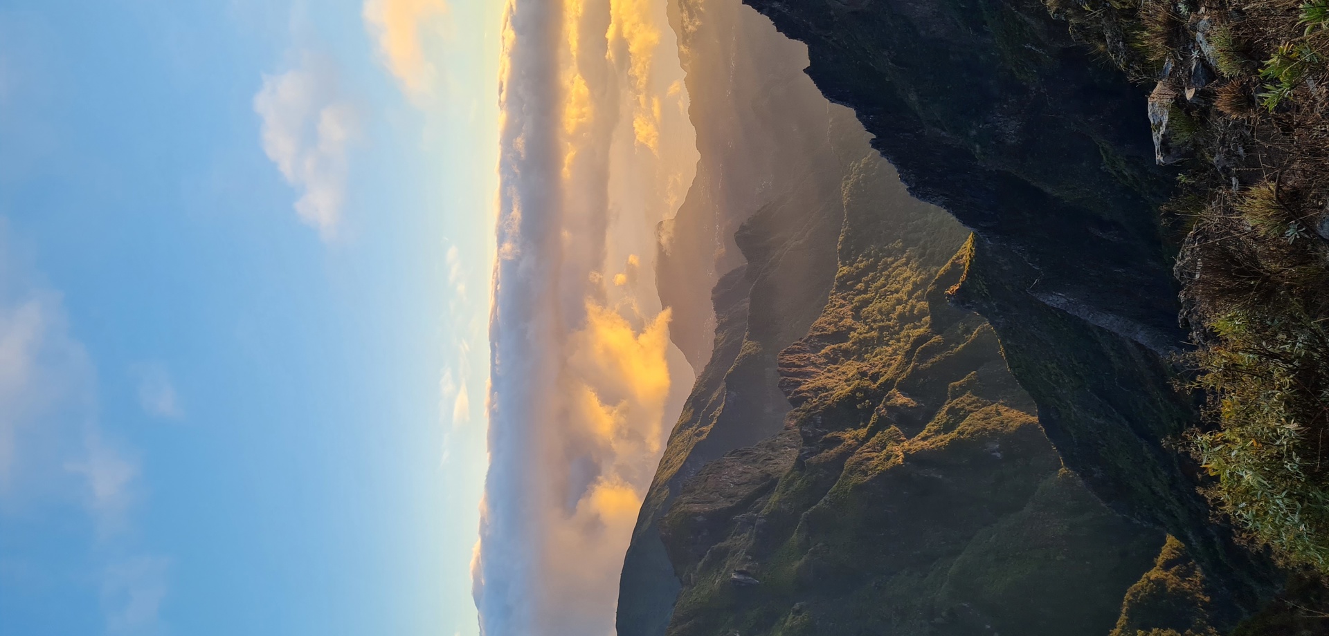 Pico do Arieiro Trek, Madeira 2026